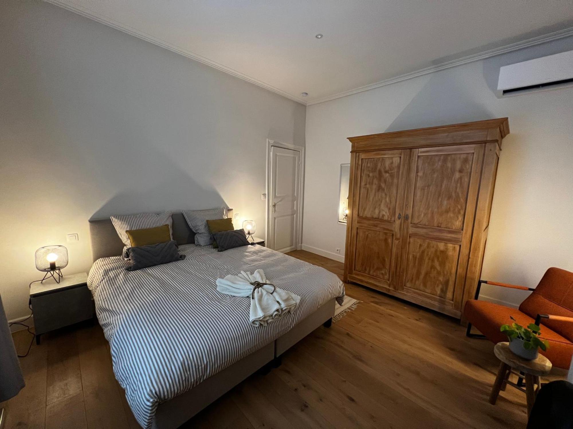 Prestige Villa Ипер Екстериор снимка